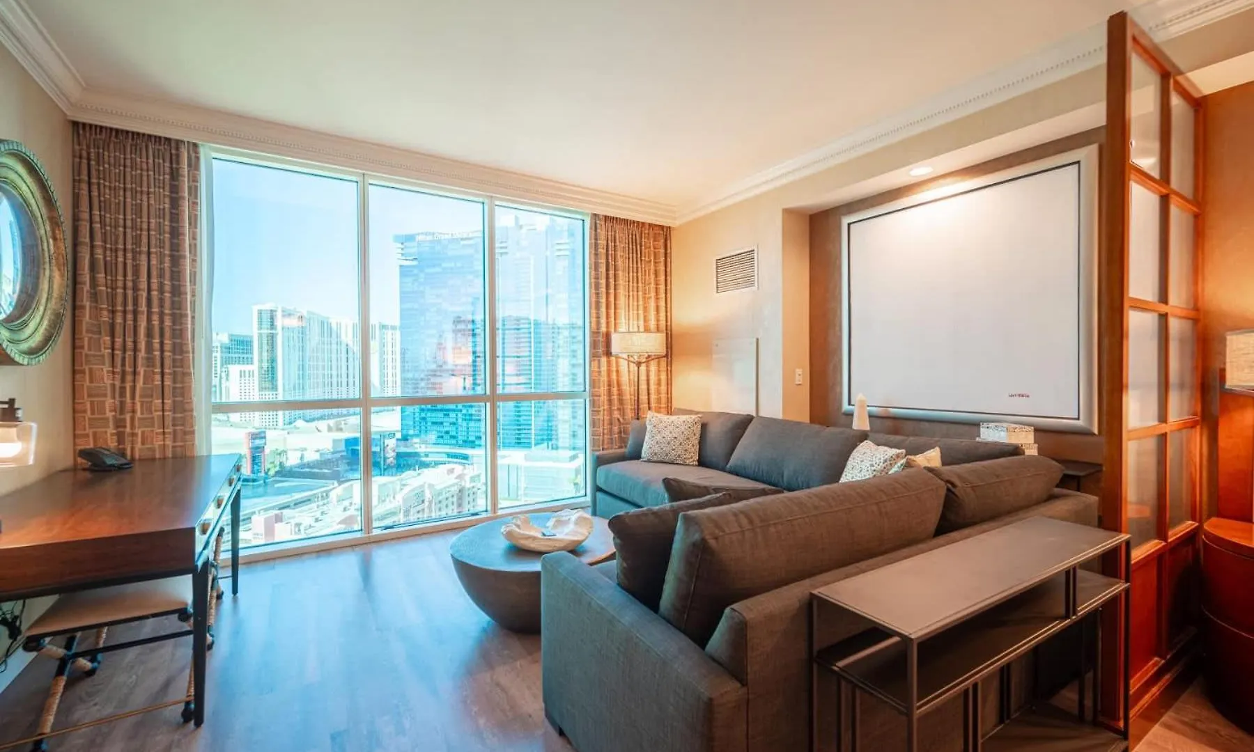 Feriehus No Resort Fee Strip View Suite+ Free Valet + Pool Las Vegas USA
